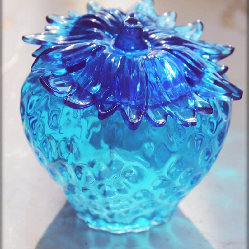 "Strawberry" Box Made of Epoxy Resin